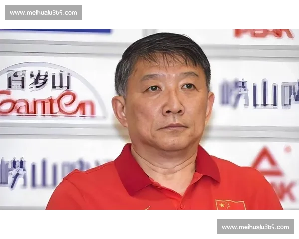 宫鲁鸣挥泪斩李梦!铁腕治军掀女篮变革,球迷:早该如此